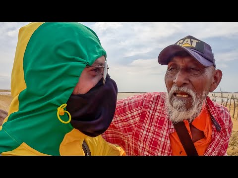 Видео: Самое опасное путешествие в Колумбию! Я пересек пустыню на моторе!