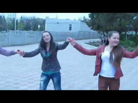 Видео: Болгарское хоро 🥇Танцует вся Бессарабия 👍 Бодя Балабан-Бургуджийско хоро ♥️♥️