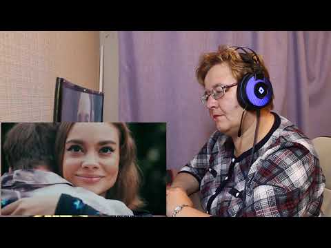 Видео: РЕАКЦИЯ МАМЫ НА [просто Лера - Мне 20 (ПРЕМЬЕРА КЛИПА)]