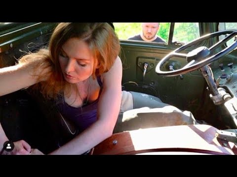 Видео: Засадила Газ-66. Вытащить  Смог Только Трактор. The Off-Road in Russia and GIRL with GAZ-66