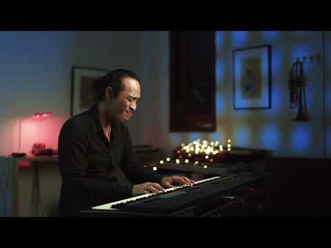 Видео: город которого нет пианино - Igor kornelyuk - Bali Pianist