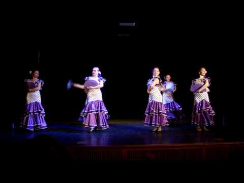 Видео: Фламенко с двумя веерами