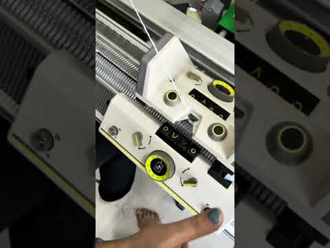 Видео: Singer Superba.Резинка 2х2. Набор с тугим краем. Пикейные кнопки.