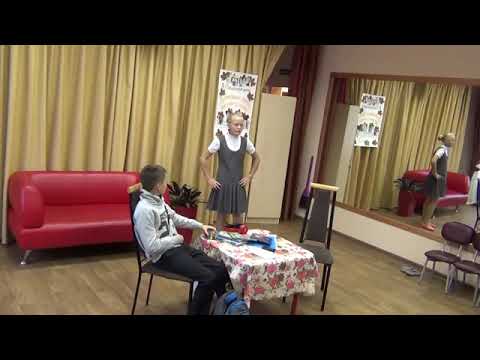 Видео: Театральная постановка ко Дню учителя