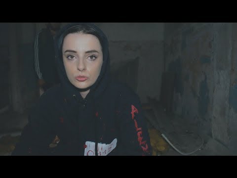 Видео: НАД НАМИ ЧТО-ТО ИЗДЕВАЕТСЯ В ЗАБРОШЕННОЙ ШКОЛЕ