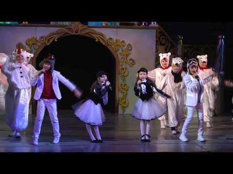 Видео: «Песенка о медведях» - исп. ДМЦ «Волшебный микрофон»