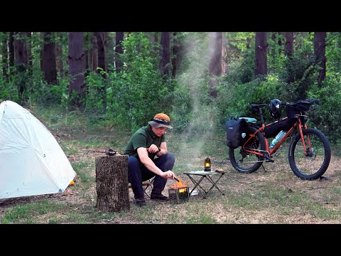 Видео: Велопоход | Один на велосипеде в лесу | Без слов