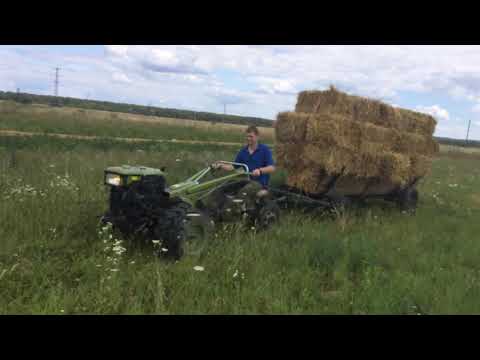 Видео: 4х4 (спарка). Мотоблок ЗУБР 10 к.с. Доставка соломи в тюках.