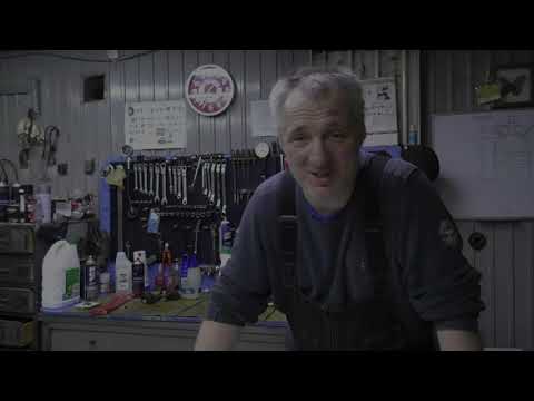 Видео: Обзор ультрафиолетового набора для обнаружения утечек дымогенератором