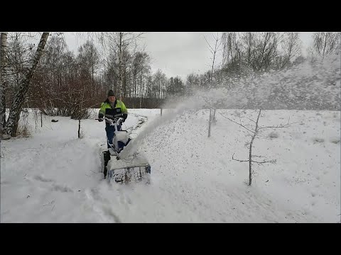 Видео: Борьба со снегом всеми средствами.