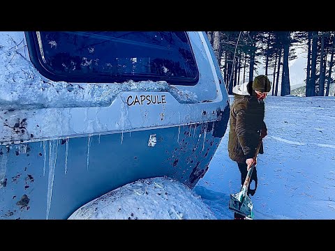 Видео: ДЛЯ БОРЬБЫ СО СНЕГОМ МЫ РАЗБИВАЛИ ЛАГЕРЬ ПРИ -6 ГРАДУСАХ.