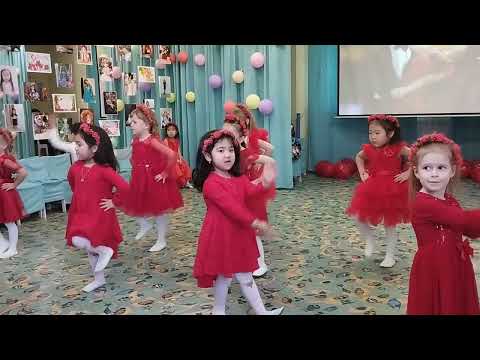 Видео: Утренник Кира 8 марта 5 лет.