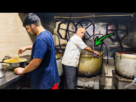 Видео: Секрет легендарного тегеранского кебаба | За кулисами ресторана на базаре с бесконечной очередью🇮🇷