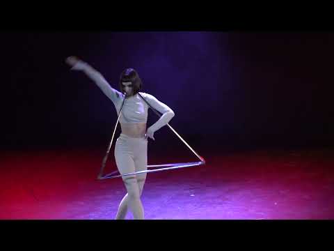 Видео: Пластический этюд - исп. Владислава Самохина (ВТУ им. Щепкина)