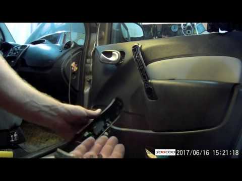 Видео: КАК СНЯТЬ ПАНЕЛЬ ДВЕРИ РЕНО КЕНГУ RENAULT KANGOO 2