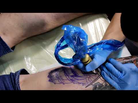 Видео: Школа тату, как делать контур  Работа на человеке  Часть 4