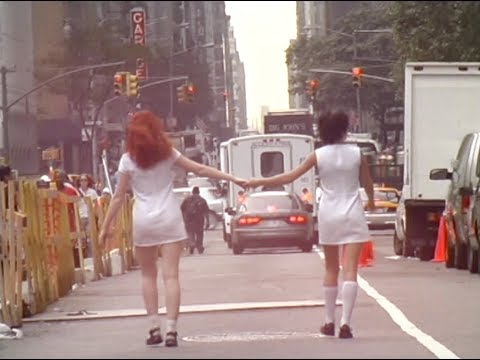 Видео: Лена Катина - После нас