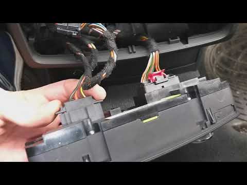 Видео: Ремонт заслонок заднего климата ауди А6 С7. Ошибка 0033 B10D4 22 [009]