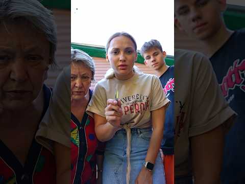 Видео: КТО БОИТСЯ КЛЕЩЕЙ?? #shorts