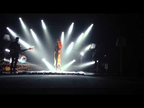 Видео: Тина Кароль - Удаляюсь (новая песня!)