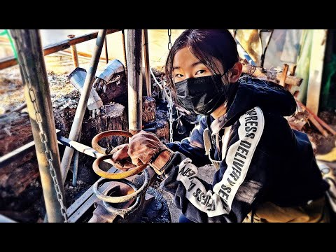 Видео: Винтовая пружина может разрезать буквы ножом