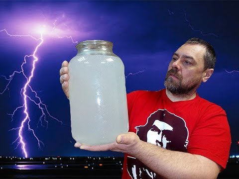 Видео: Почему мутнеет самогон? Брызгоунос браги и опалесценция самогона. Очиститка помутневшего самогона
