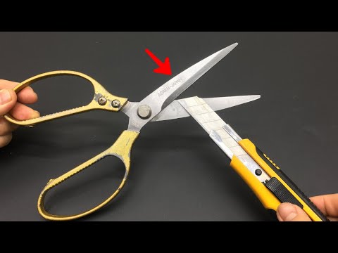 Видео: Как заточить ножницы как бритву! Как удалить ржавчину с ножниц!