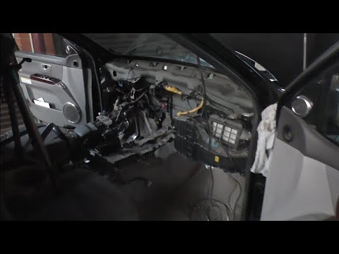 Видео: Замена радиатора печки на Киа Соренто 2005  Kia Sorento 2,5  2часть