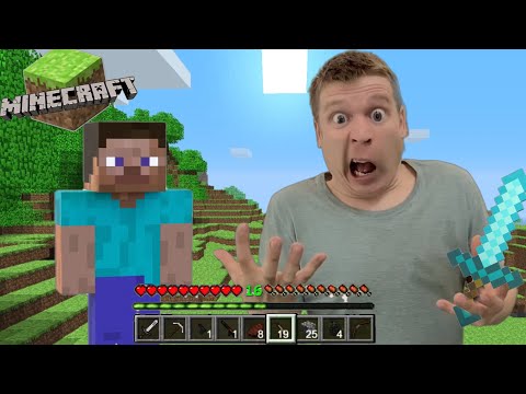 Видео: Малой попал в игру Майнкрафт 🕹