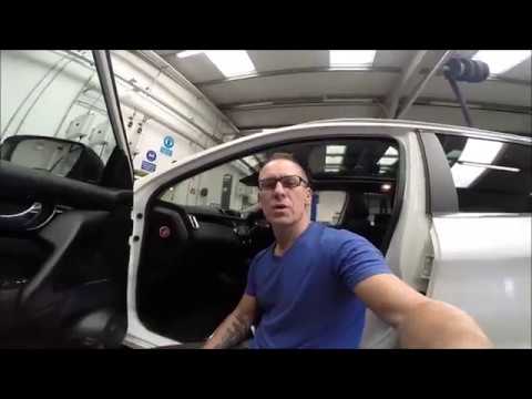 Видео: Замена салонного фильтра/фильтра салона Nissan Qashqai J11 2015