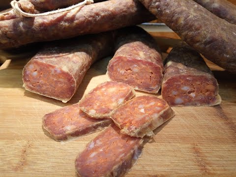 Видео: 225# Колбаса сухая с луком - старинный региональный рецепт - SUB – Yami Yami