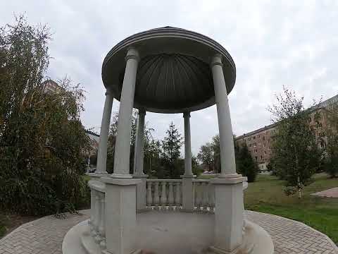 Видео: ПРОГУЛКИ ПО ОМСКУ СКВЕР КАЗАННИКА     ИНТЕРЕСНО СКОЛЬКО ОМИЧЕЙ ОБ ЭТОМ ЗНАЮТ