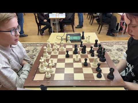 Видео: СЛУЖЕНИКИН - ТАРАСЕВИЧ Суперфинал по шахматам среди школьников Пружанского района 2025 4 тур 1 стол