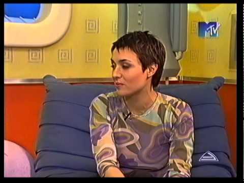 Видео: Вячеслав Бутусов в гостях у Лики Длугач на МТВ