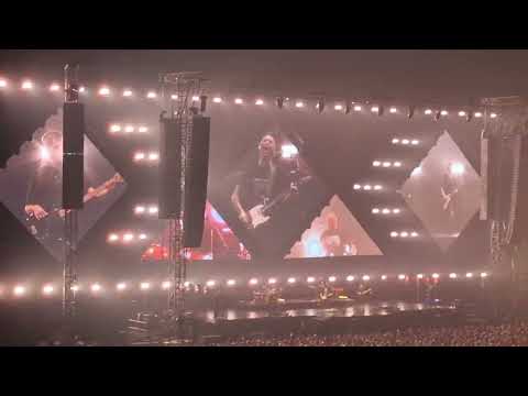 Видео: Звери - Для тебя (Концерт в Питере Газпромарена 15.12.2023)