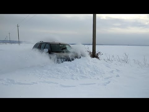 Видео: Pajero 4 и L200 по снегу или поиск предела проходимости