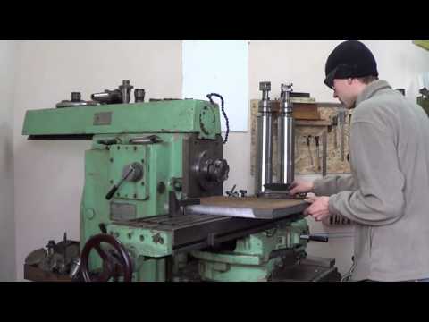 Видео: Фрезеровка плиты 30 мм