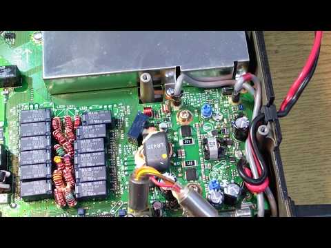 Видео: ICOM IC-703 нет выходной мощности (repair)