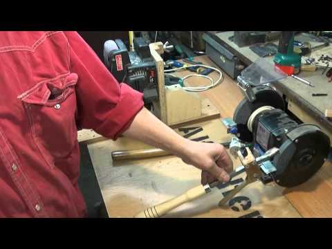 Видео: Приспособление для заточки токарных резцов