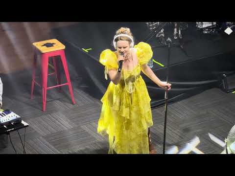 Видео: 21. Это было в России – Монеточка (Live @ifperformance06  09.06.2024)