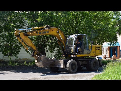 Видео: Экскаватор ЕК-14. Работа.