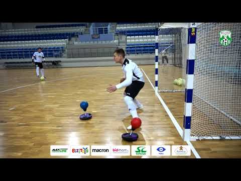 Видео: Тренировка вратарей «Столицы»