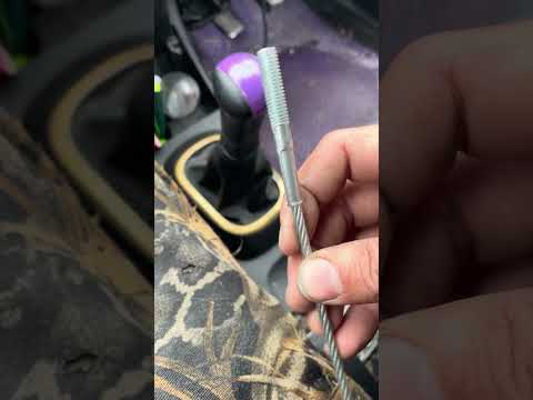 Видео: Замена ремонт тросика ручного тормоза Ниссан тиида Nissan tiida