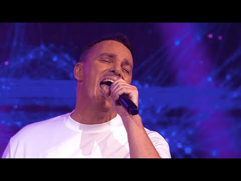 Видео: Иванушки International - Две звезды (Маша) / Новая Песня / Премьера на шоу Битва Поколений