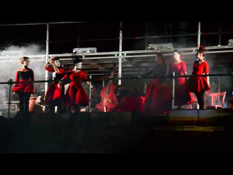 Видео: Dakh Daughters – Хтось Чха – live @ ГОГОЛЬFEST – Kyiv, 10.09.2017