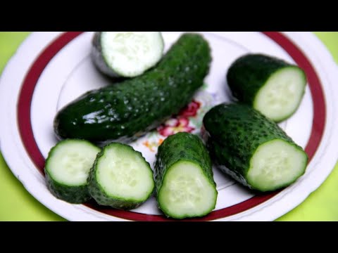 Видео: как сохранить огурцы в холодильнике свежими на месяц и более
