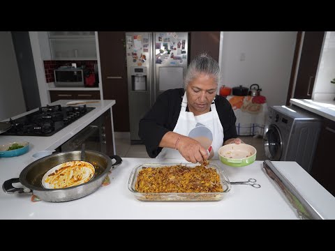 Видео: Приготовление бириани из мучного риса с консервированной рыбой средней части — рецепт, запрошенны...