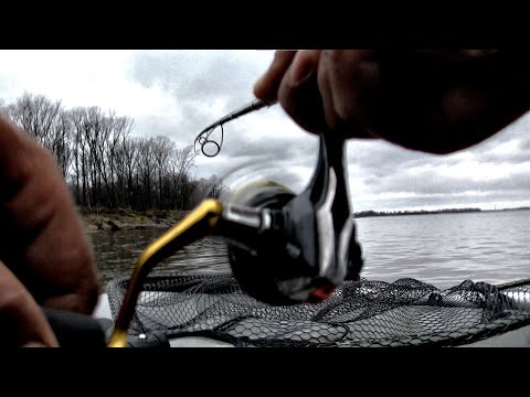 Видео: Осенний ЖОР судака!! Рыбалка на Оби поздней осенью. Первый лед скоро!Джиг ,судак, крупная щука.