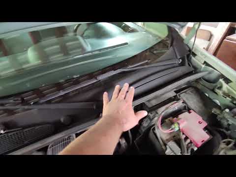 Видео: Renault Kangoo 2 Вода в салоне быстрая чистка дренажный отверстий