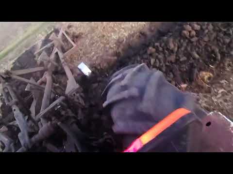 Видео: ХТЗ 121 з 5-ти корпусним плугом . Оранка 2024